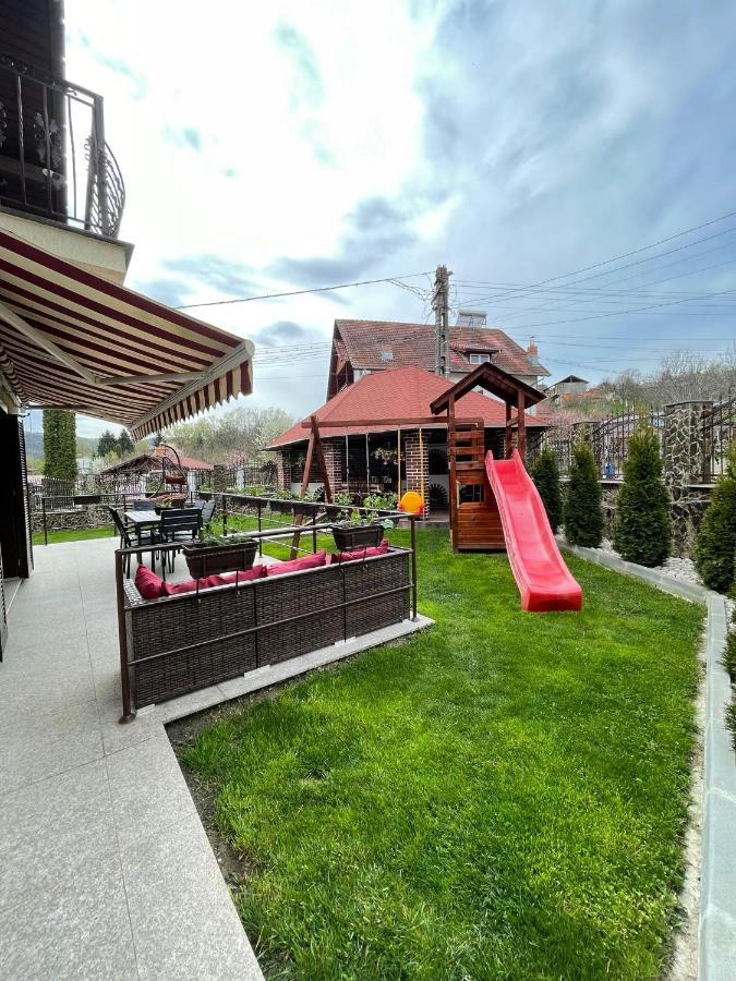 Pensiunea Select Curtea de Argeş Exterior foto